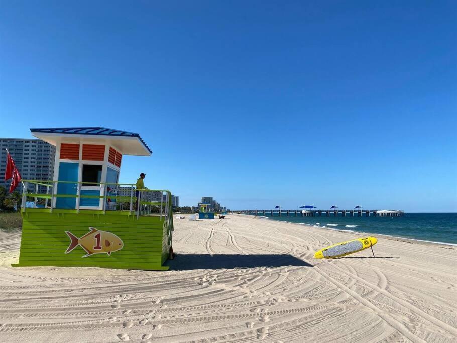 Beachway Per Ankh Pompano Beach Exterior photo