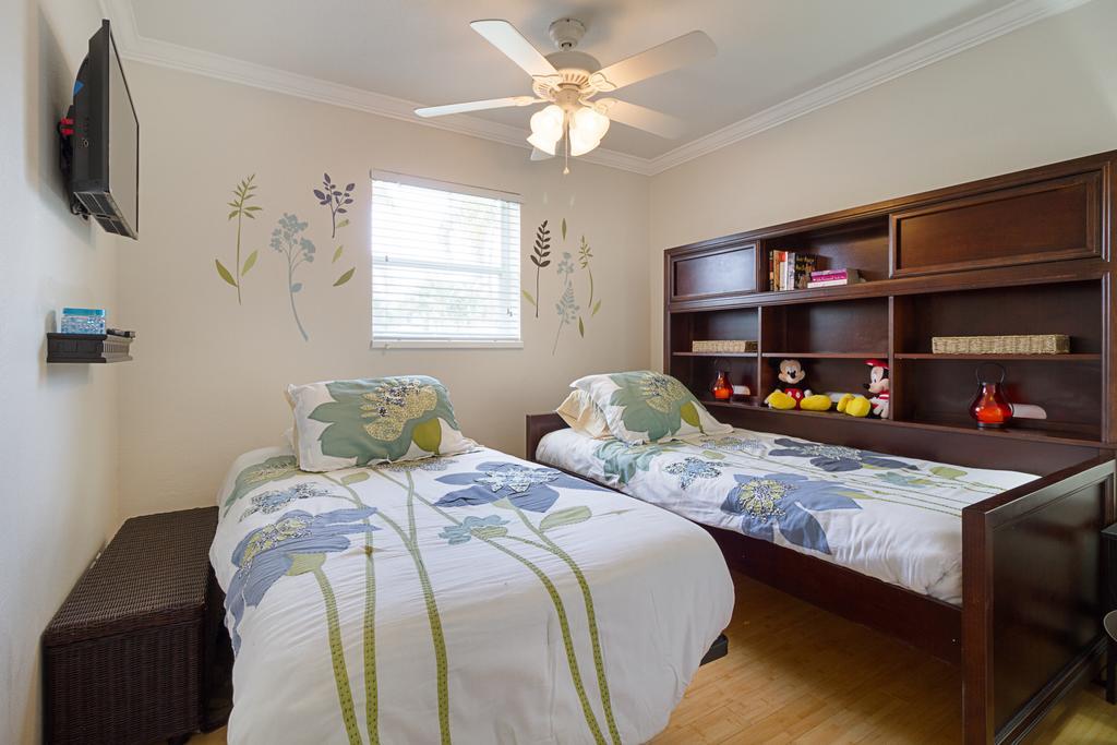Beachway Per Ankh Pompano Beach Exterior photo